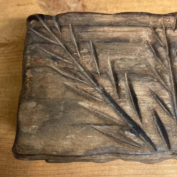 Ornately Carved Hand Crafted Wooden Box Made in Spain - Picture 2 of 10